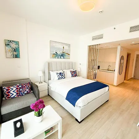 Yas Island Waters Edge Studio